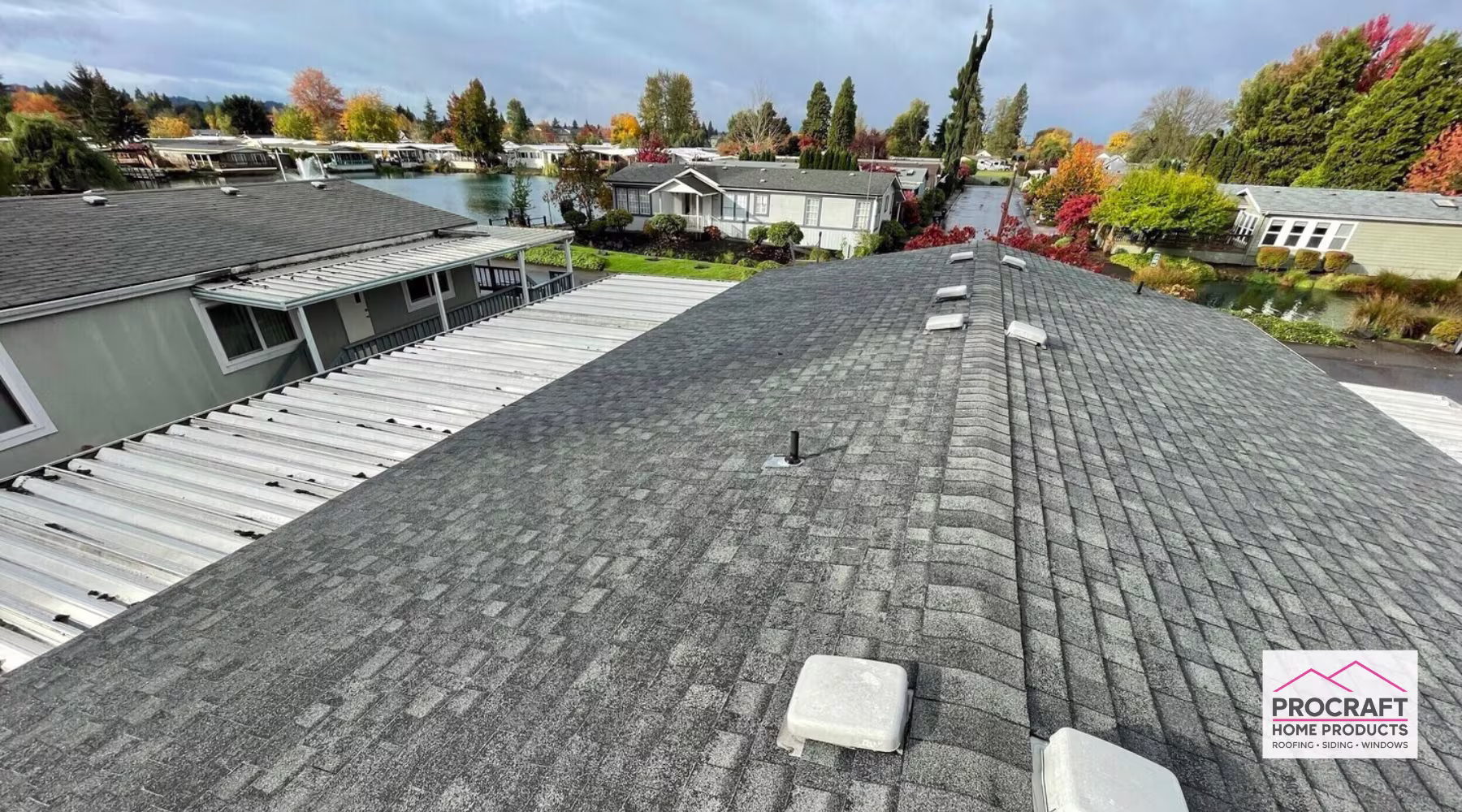 Pro Craft Home Products providing expert asphalt roof repair services in Toledo, Ohio for homes and businesses.
